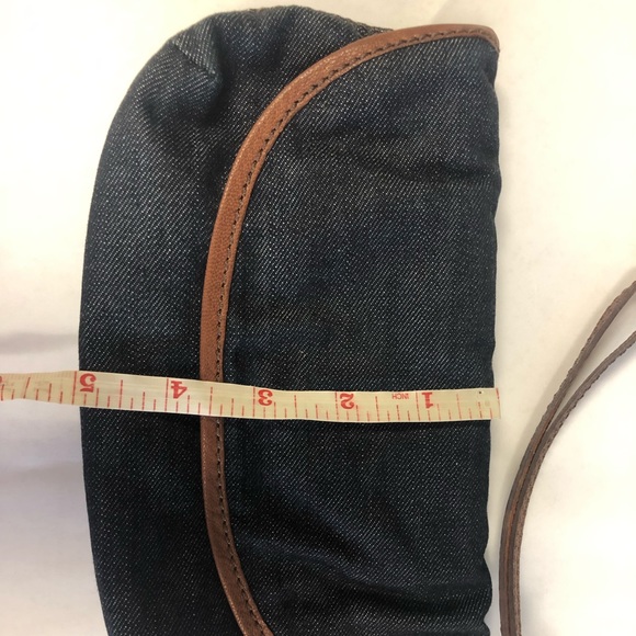 Lucky Brand Cute and Functional Denim With Leather Trim Wristlet - Picture 8 of 11